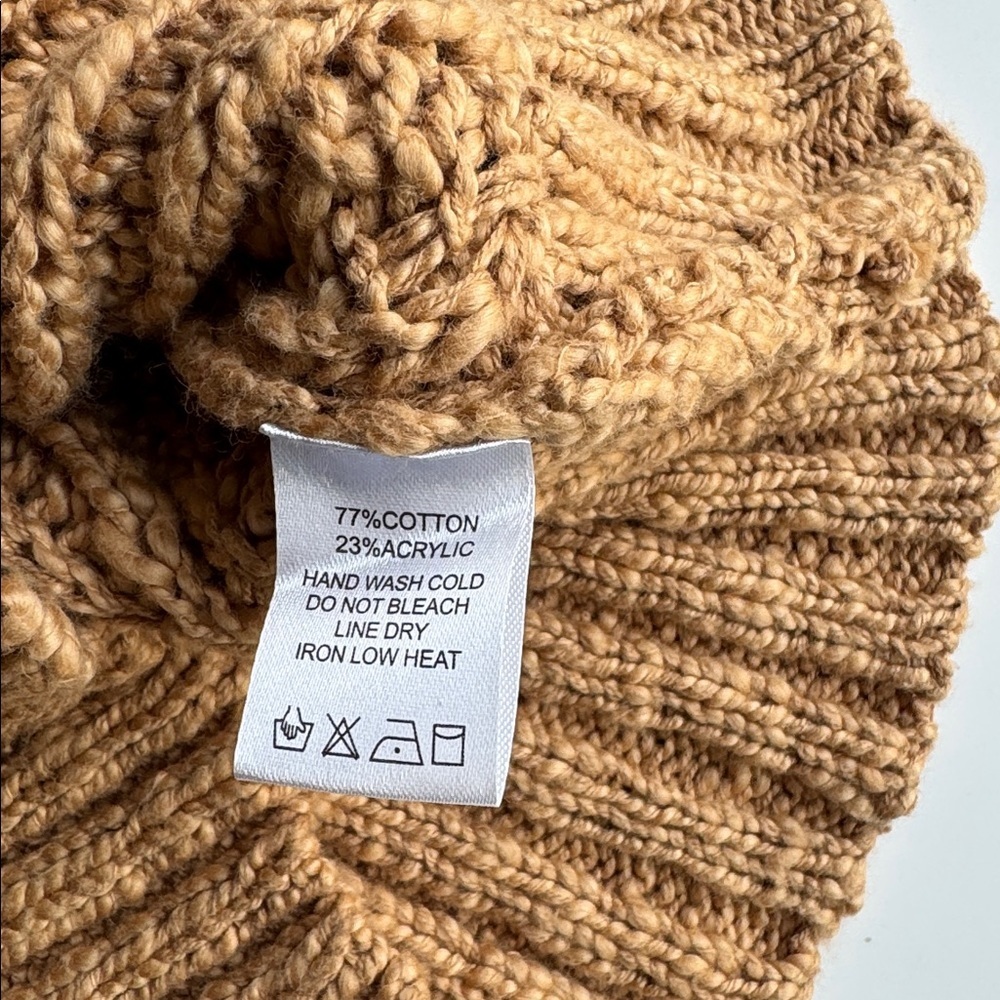 ee:some Cable Knit Short Sleeve camel 🐪 Sweater size s - Picture 6 of 8